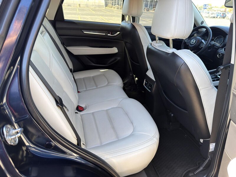 2022 Mazda CX-5 2.5 S Premium - Photo 13 - Indianapolis, IN 46234