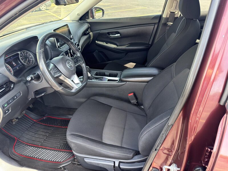 2022 Nissan Sentra SV - Photo 10 - Indianapolis, IN 46234