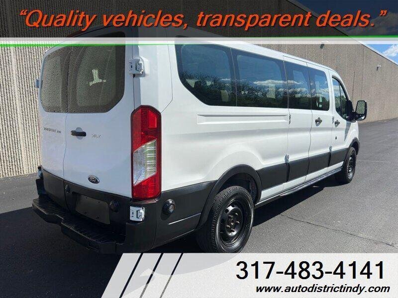 2019 Ford Transit XLT 14 PASSENGER - Photo 4 - Indianapolis, IN 46234