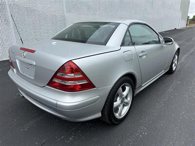 2001 Mercedes-Benz SLK SLK 320   - Photo 4 - Indianapolis, IN 46234