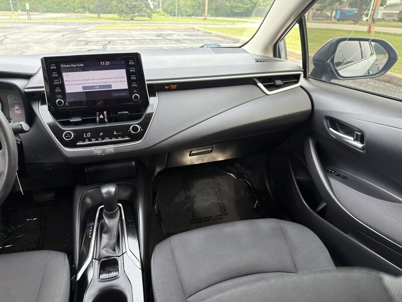 2020 Toyota Corolla LE - Photo 10 - Indianapolis, IN 46234