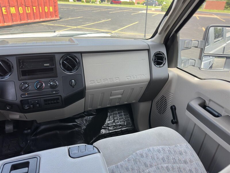 2008 Ford F-250 XLT - Photo 9 - Indianapolis, IN 46234