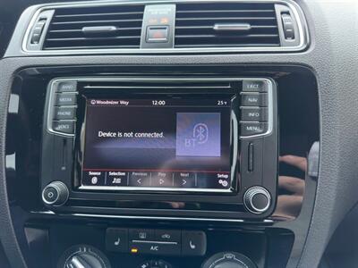 2016 Volkswagen Jetta 1.8T Sport   - Photo 22 - Indianapolis, IN 46234