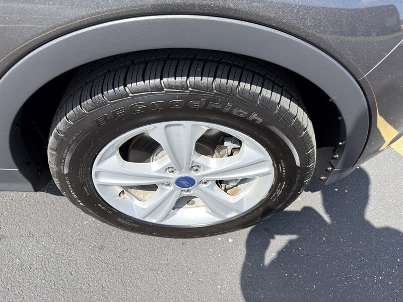 2016 Ford Escape SE - Photo 29 - Indianapolis, IN 46234