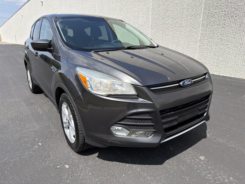 2016 Ford Escape SE - Photo 3 - Indianapolis, IN 46234