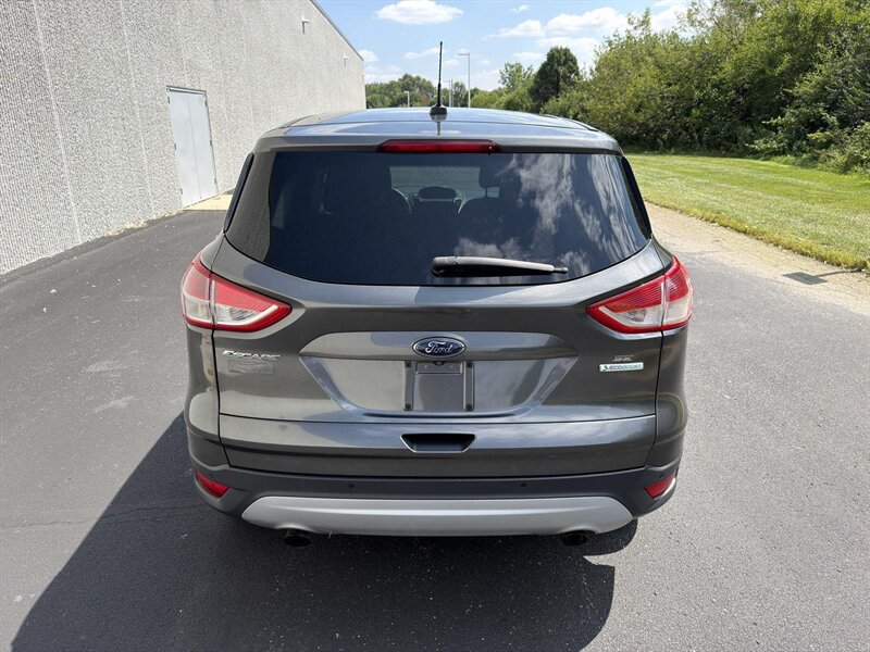 2016 Ford Escape SE - Photo 5 - Indianapolis, IN 46234