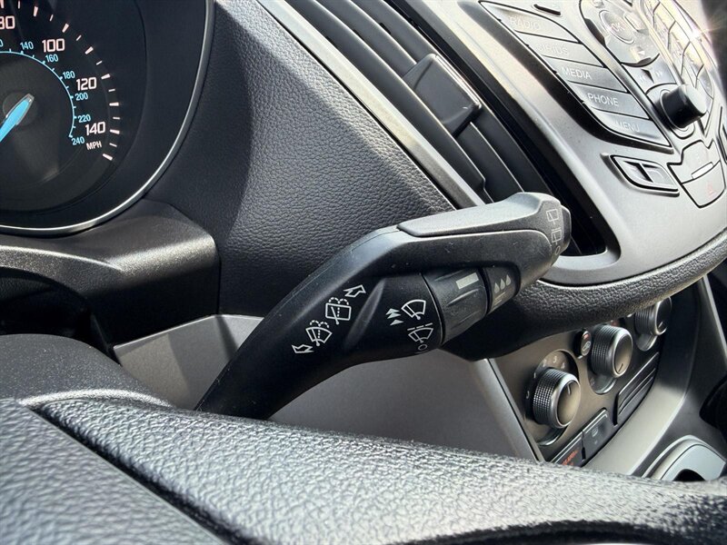 2016 Ford Escape SE - Photo 13 - Indianapolis, IN 46234