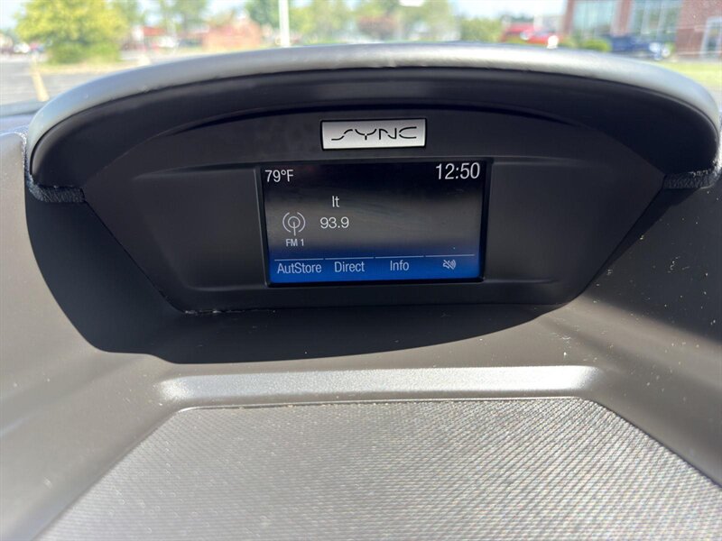 2016 Ford Escape SE - Photo 18 - Indianapolis, IN 46234