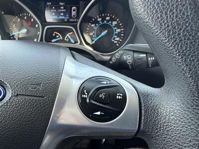 2016 Ford Escape SE - Photo 15 - Indianapolis, IN 46234