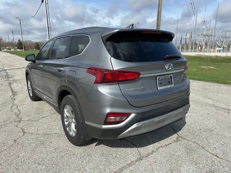 2020 Hyundai SANTA FE SEL - Photo 6 - Indianapolis, IN 46234