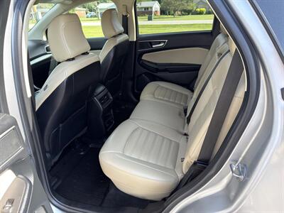 2022 Ford Edge SEL - Photo 11 - Indianapolis, IN 46234
