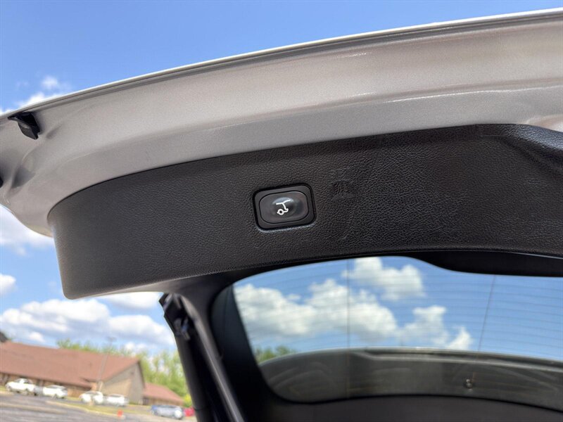 2022 Ford Edge SEL - Photo 45 - Indianapolis, IN 46234
