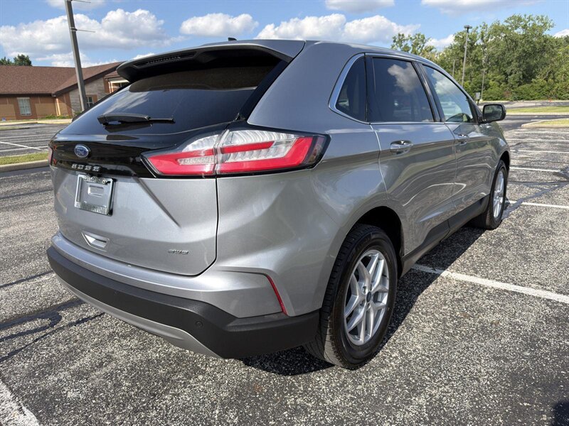 2022 Ford Edge SEL - Photo 4 - Indianapolis, IN 46234