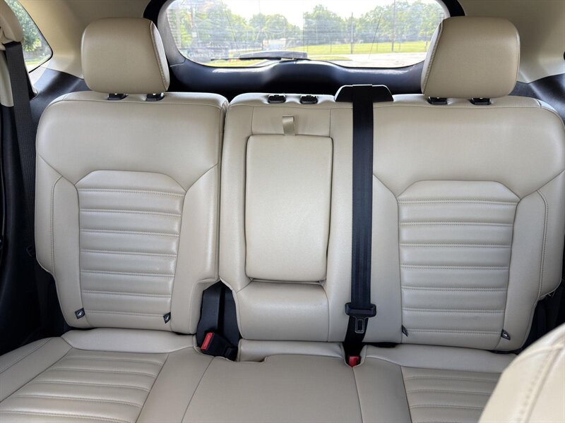 2022 Ford Edge SEL - Photo 12 - Indianapolis, IN 46234