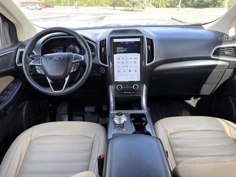 2022 Ford Edge SEL - Photo 7 - Indianapolis, IN 46234