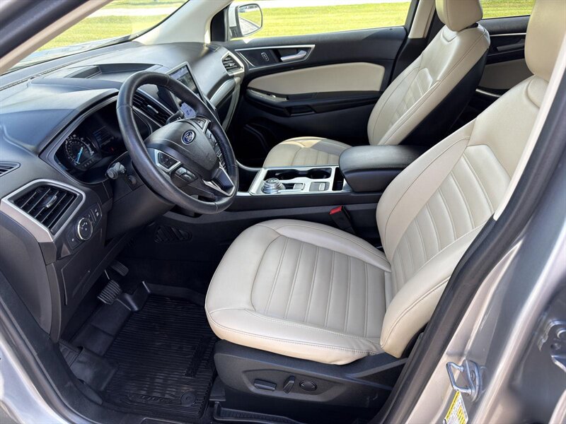 2022 Ford Edge SEL - Photo 10 - Indianapolis, IN 46234