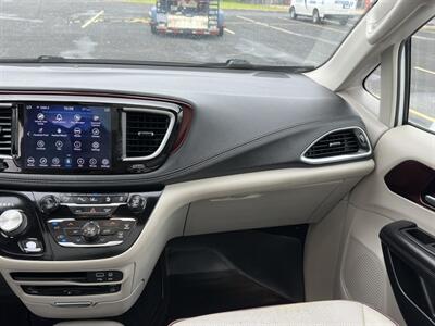 2018 Chrysler Pacifica Limited   - Photo 9 - Indianapolis, IN 46234