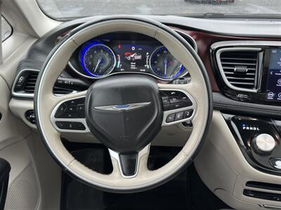 2018 Chrysler Pacifica Limited   - Photo 8 - Indianapolis, IN 46234