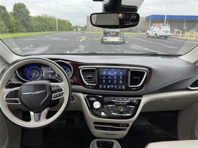 2018 Chrysler Pacifica Limited   - Photo 7 - Indianapolis, IN 46234