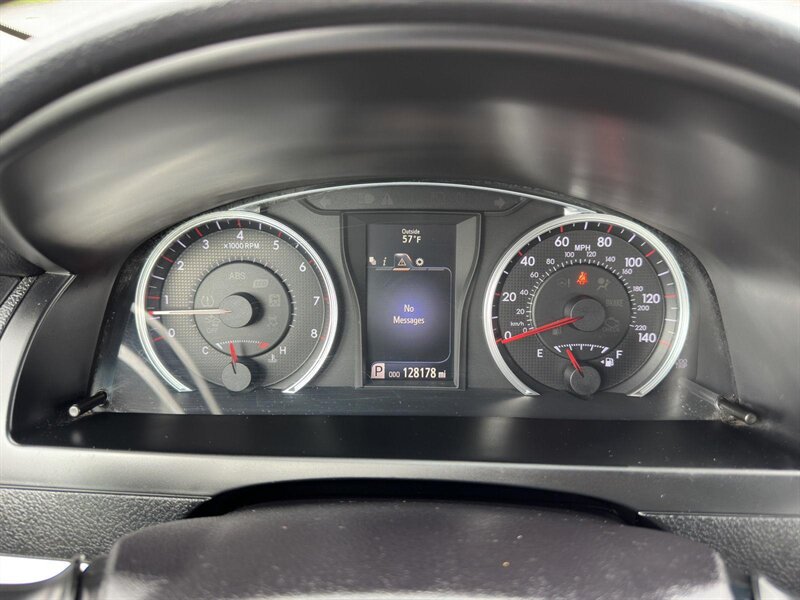 2017 Toyota Camry SE - Photo 18 - Indianapolis, IN 46234