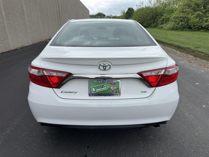 2017 Toyota Camry SE - Photo 5 - Indianapolis, IN 46234