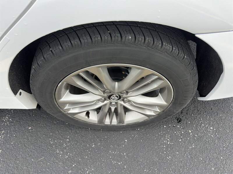 2017 Toyota Camry SE - Photo 35 - Indianapolis, IN 46234