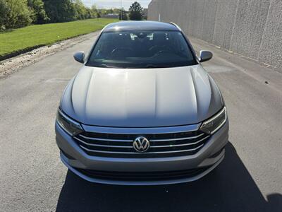 2019 Volkswagen Jetta SEL - Photo 2 - Indianapolis, IN 46234