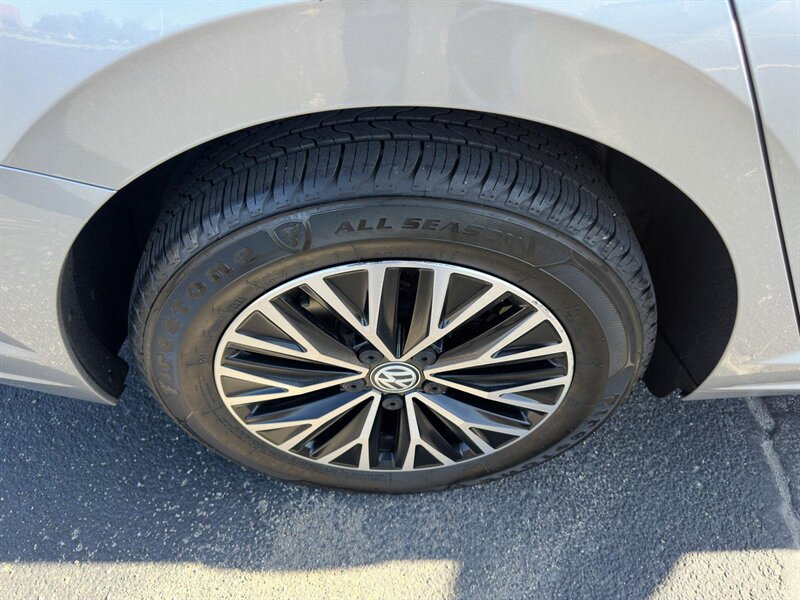 2019 Volkswagen Jetta SEL - Photo 31 - Indianapolis, IN 46234