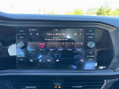 2019 Volkswagen Jetta SEL   - Photo 16 - Indianapolis, IN 46234
