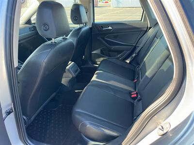 2019 Volkswagen Jetta SEL   - Photo 8 - Indianapolis, IN 46234