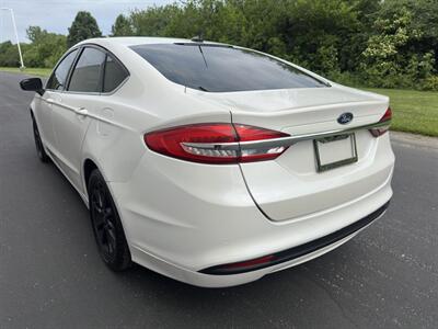 2017 Ford Fusion SE - Photo 6 - Indianapolis, IN 46234