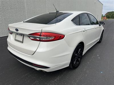 2017 Ford Fusion SE - Photo 4 - Indianapolis, IN 46234