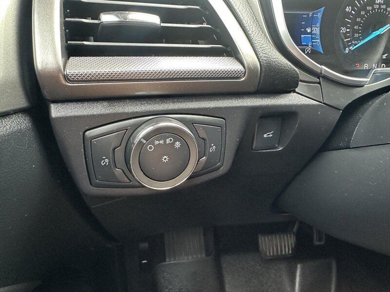 2017 Ford Fusion SE - Photo 22 - Indianapolis, IN 46234