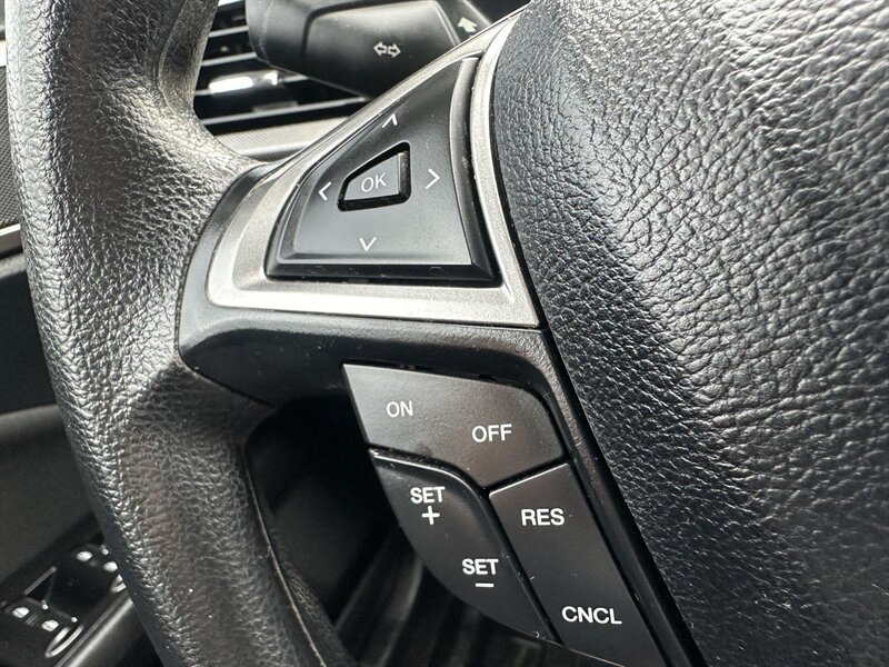 2017 Ford Fusion SE - Photo 21 - Indianapolis, IN 46234