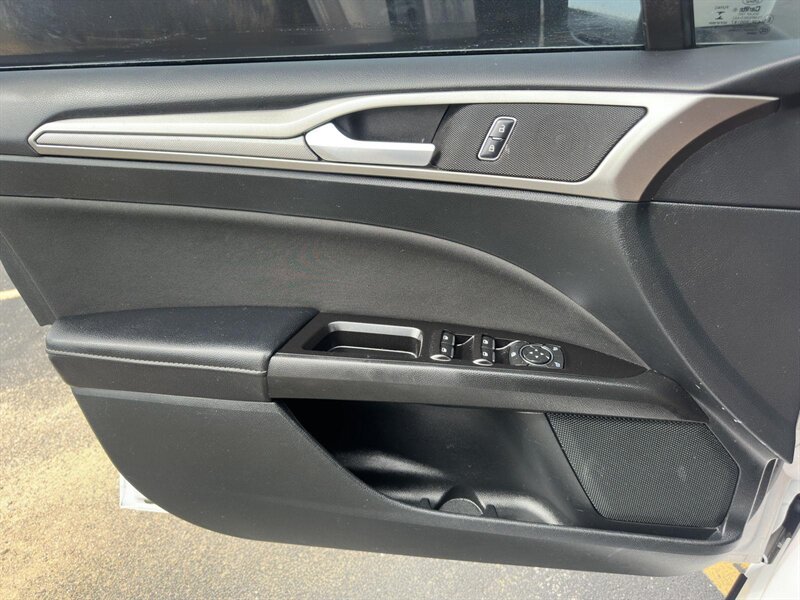 2017 Ford Fusion SE - Photo 35 - Indianapolis, IN 46234