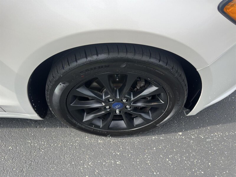 2017 Ford Fusion SE - Photo 41 - Indianapolis, IN 46234