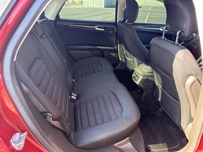 2013 Ford Fusion SE   - Photo 13 - Indianapolis, IN 46234
