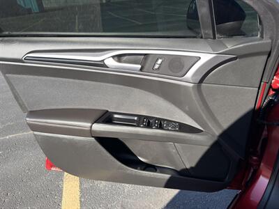 2013 Ford Fusion SE   - Photo 24 - Indianapolis, IN 46234