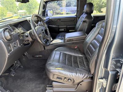 2005 Hummer H2 SUT   - Photo 10 - Indianapolis, IN 46234