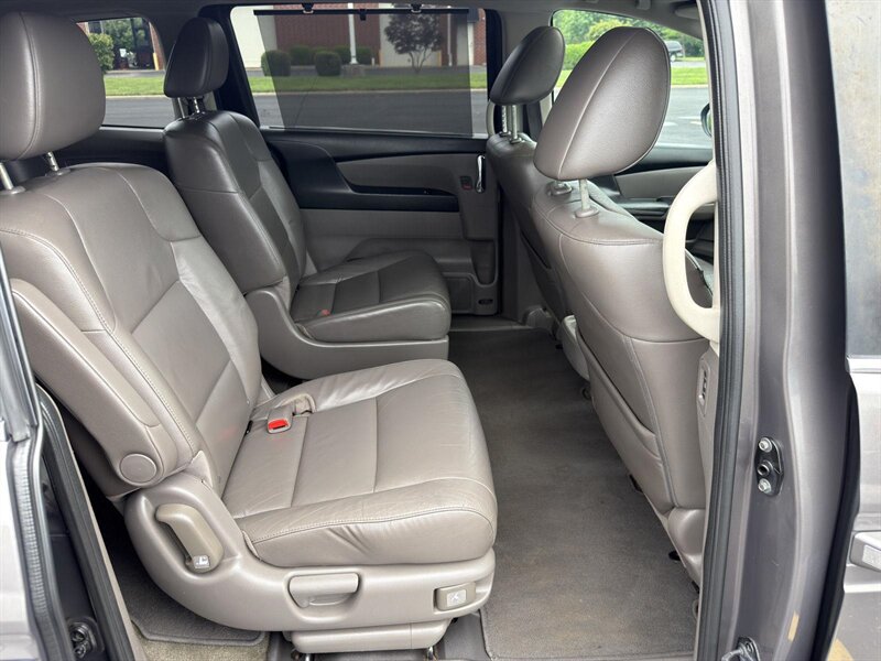 2016 Honda Odyssey EX-L - Photo 15 - Indianapolis, IN 46234