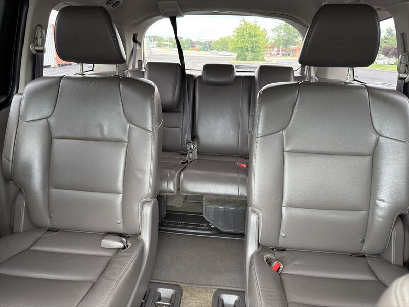 2016 Honda Odyssey EX-L - Photo 12 - Indianapolis, IN 46234
