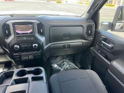 2022 GMC Sierra 3500 Pro   - Photo 8 - Indianapolis, IN 46234
