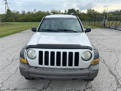 2005 Jeep Liberty Renegade   - Photo 2 - Indianapolis, IN 46234