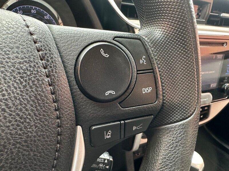 2017 Toyota Corolla LE - Photo 18 - Indianapolis, IN 46234