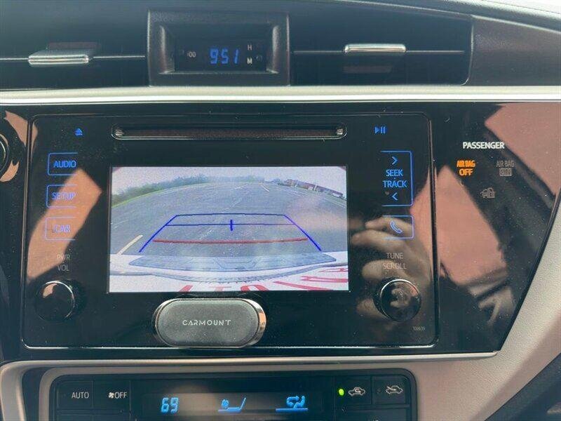 2017 Toyota Corolla LE - Photo 23 - Indianapolis, IN 46234