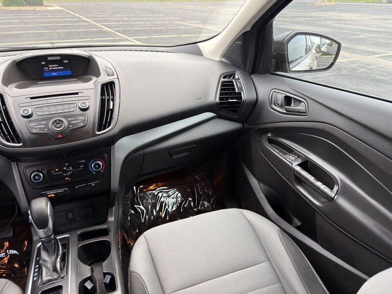 2017 Ford Escape S - Photo 9 - Indianapolis, IN 46234