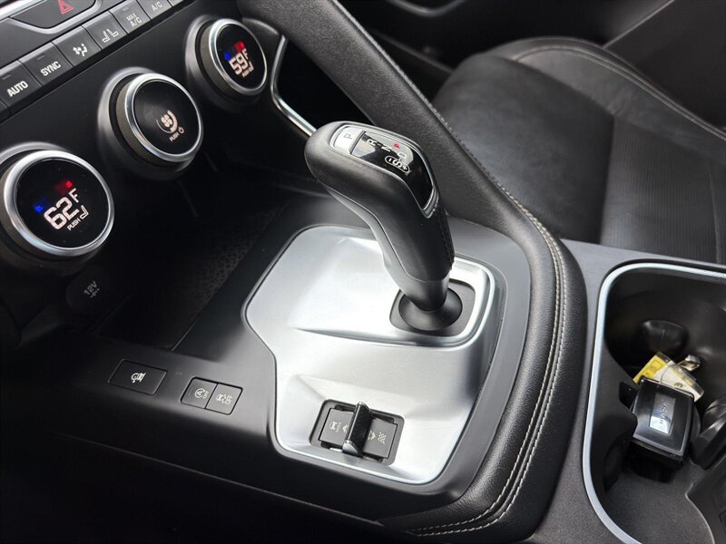 2020 Jaguar E-PACE P300 R-Dynamic S - Photo 28 - Indianapolis, IN 46234