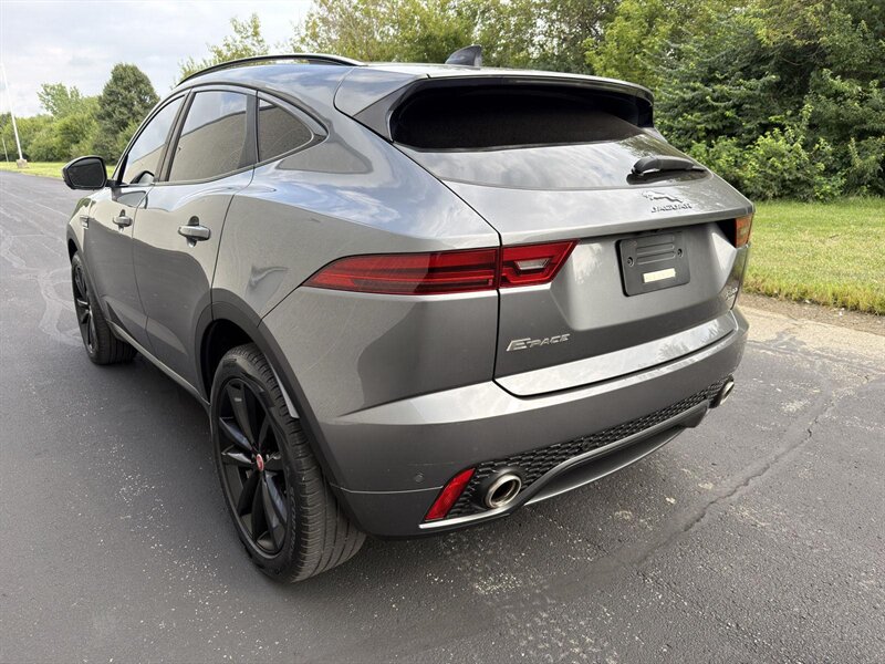 2020 Jaguar E-PACE P300 R-Dynamic S - Photo 6 - Indianapolis, IN 46234