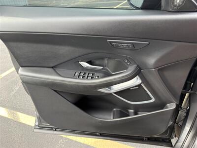 2020 Jaguar E-PACE P300 R-Dynamic S - Photo 32 - Indianapolis, IN 46234