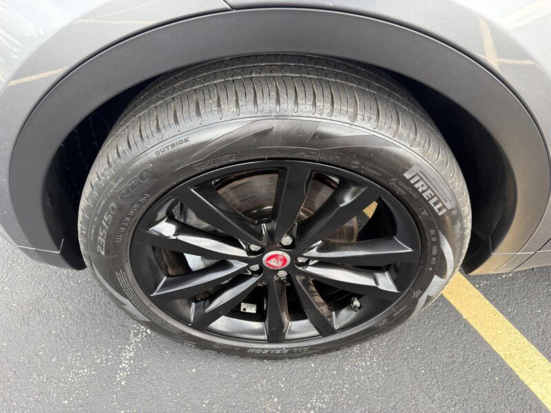2020 Jaguar E-PACE P300 R-Dynamic S - Photo 40 - Indianapolis, IN 46234